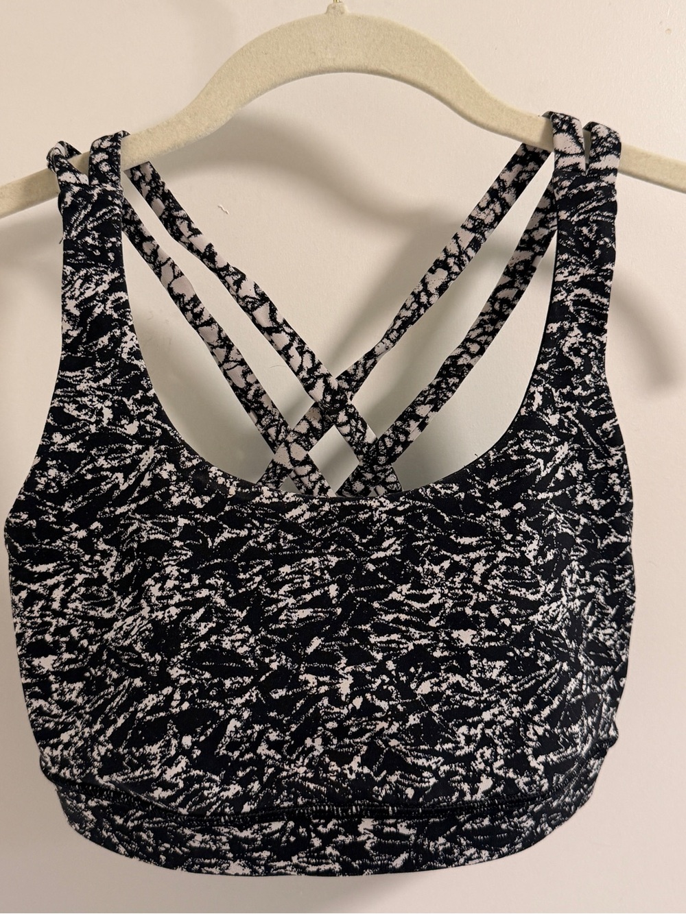 lululemon athletica Black & White Patterned Crisscross Sports Bra